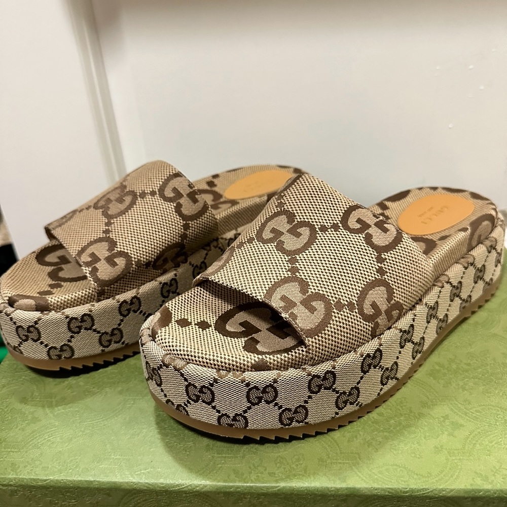 Gucci Platform Sandals - Picture 2 of 7
